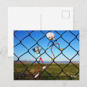 Fubby's die een hek beklimmen. briefkaart (Voorkant / Achterkant)