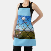 Fubby's die een hek beklimmen. schort (Insitu)