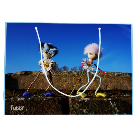 Fubby's die elkaars Valentijn zijn. Groot Cadeauzakje (Achterkant)