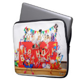 Fubby's die feest vieren voor verjaardag. laptop sleeve (Voorkant Links)