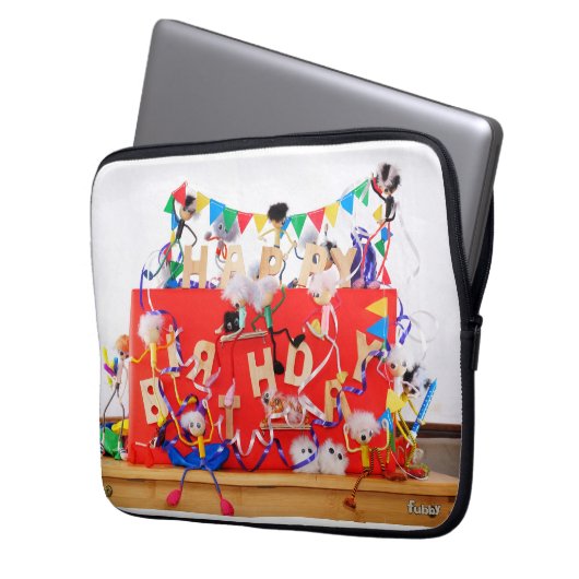Fubby's die feest vieren voor verjaardag. laptop sleeve (Voorkant Links)