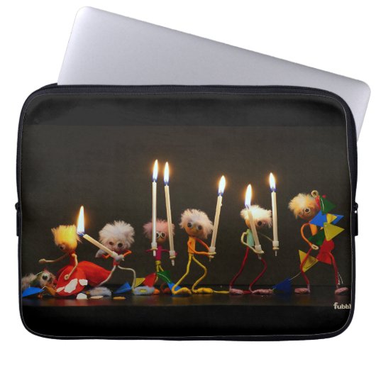 Fubby's die feestelijk met kaarsjes lopen, grappig laptop sleeve (Voorkant)