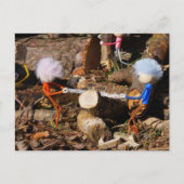 Fubby's die hout zagen. briefkaart (Voorkant)