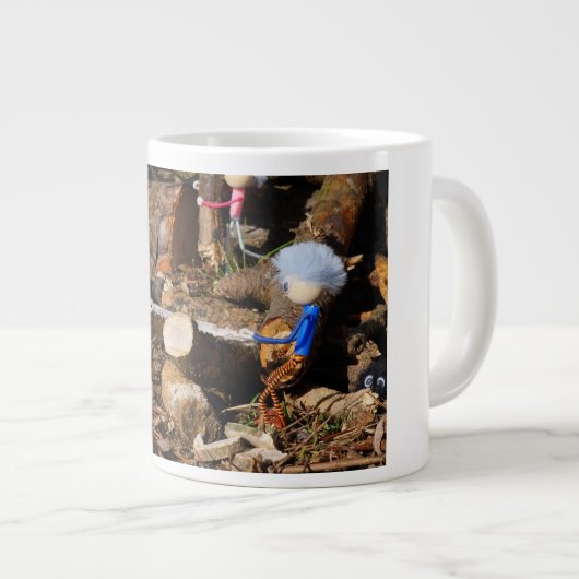 Fubby's die hout zagen. grote koffiekop (Voorkant rechts)