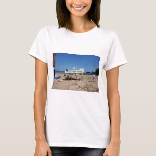Fubby's die op het strand een pizza stelen. t-shirt
