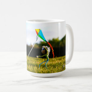 Fubby's die samen spelen met een vlieger. koffiemok