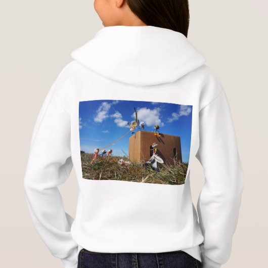 Fubby's die spelen met veren en vliegen. (Achterkant)