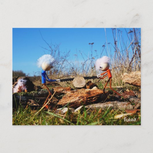 Fubby's die stam van boom doorzagen. briefkaart (Voorkant)