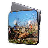 Fubby's die stam van boom doorzagen. laptop sleeve (Voorkant Links)