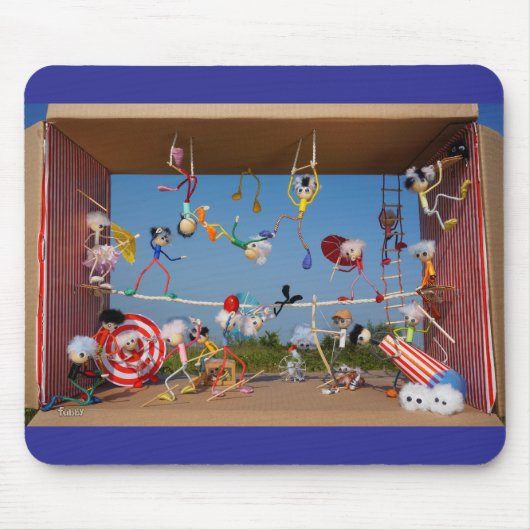 Fubby's in het Circus met allerlei acts.  Muismat (Voorkant)