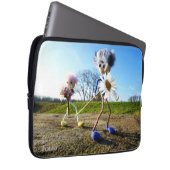 Fubby's in natuur met madeliefjes. laptop sleeve (Voorkant Rechts)