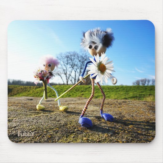 Fubby's in natuur met madeliefjes. muismat (Voorkant)