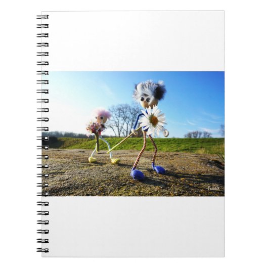 Fubby's in natuur met madeliefjes. notitieboek (Voorkant)