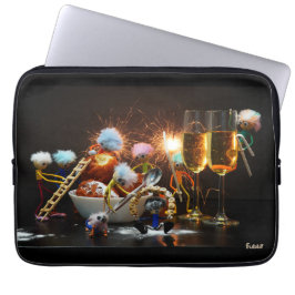 Fubby's met Jaarwisseling bij feestdagen. Laptop Sleeve