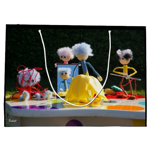 Fubby's met Tulpen jurk bij atelier. Groot Cadeauzakje (Achterkant)