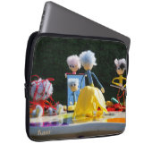 Fubby's met Tulpen jurk bij atelier. Laptop Sleeve (Voorkant Rechts)