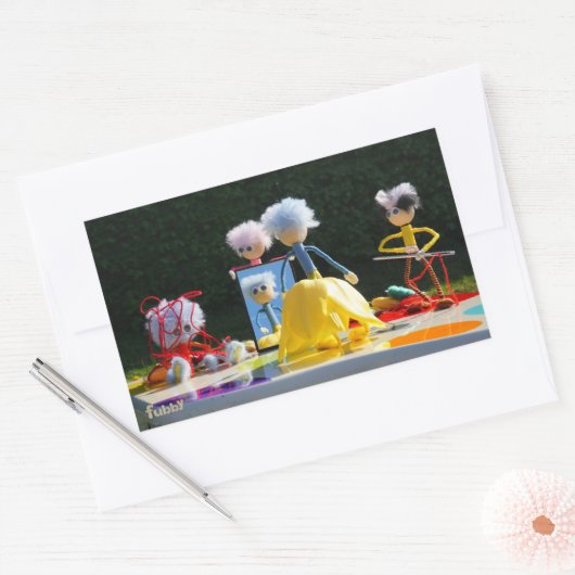 Fubby's met Tulpen jurk bij atelier. Rechthoekige Sticker (Envelop)