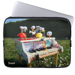 Fubby's op piano die muziek maken en dansen. laptop sleeve