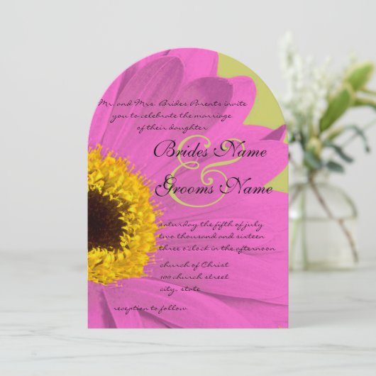 Fuchsia and Limoen Gerber Daisy Wedding Invitation Kaart (Staand voorkant)