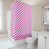 Fuchsia and White Diagonal Stripes Modern Douchegordijn (In situ)