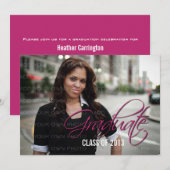Fuchsia Elegant Script Photo Afstuderen Invite Kaart (Voorkant / Achterkant)