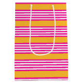 Fuchsia en geel vijf strepen patroon medium cadeauzakje (Achterkant)