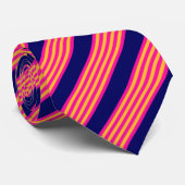 Fuchsia en gele strepen met blauw van de marine stropdas (Opgerold)