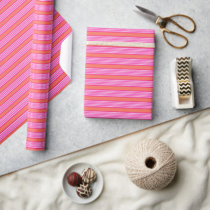 Fuchsia en levend koraal vijf strepen patroon cadeaupapier