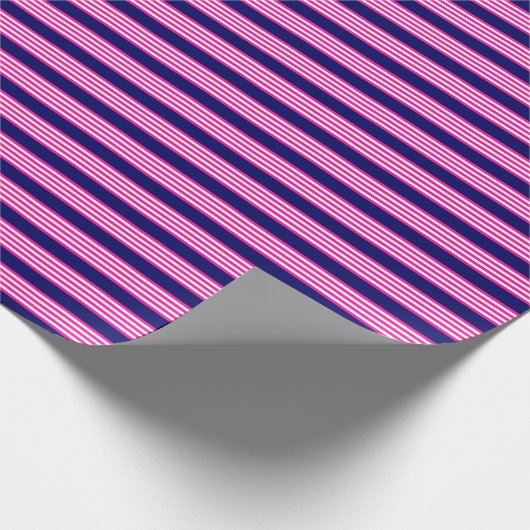 Fuchsia en white vijf strepen patroon met blauw cadeaupapier (Hoek)