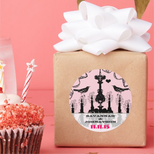 Fuchsia Pink Chandelier Bird Wedding Ronde Sticker (Feest)