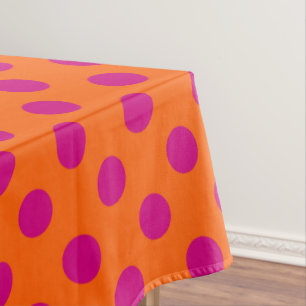 Fuchsia polka-punten op sinaasappel tafelkleed