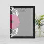 Fuchsia Scroll Gerbera Daisy w/Black en White Gepersonaliseerd Briefhoofd (Staand voorkant)