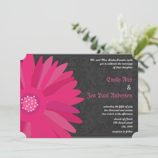 Fuchsia Silver Metallic Gerber Daisy Wedding Kaart (Staand voorkant)