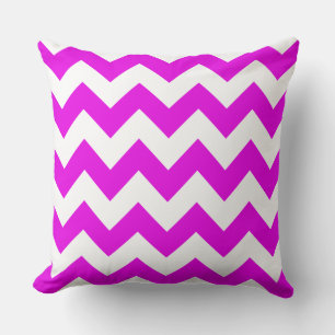 Fuchsia Zig Zag Striped Pillow Kussen