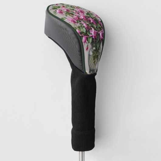 Fuchsias bloemen in vaas golfheadcover (Schuin)