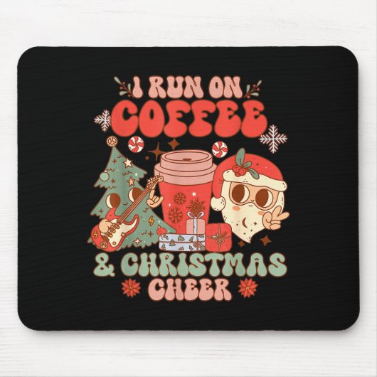 Fueled By Coffee & Christmas Cheer Funny Coffe Muismat (Voorkant)