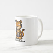 🐯☕ “Fueled by Coffee” Tiger Mug 🔥🧡 Koffiemok (Voorkant rechts)