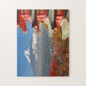 Fuji bekeken van achter Chureito Pagoda Legpuzzel (Verticaal)