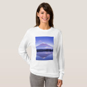 Fuji met lokulair wolk, meer van Motosu, T-shirt (Voorkant volledig)
