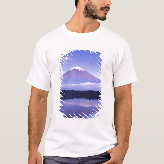 Fuji met lokulair wolk, meer van Motosu, T-shirt (Voorkant)