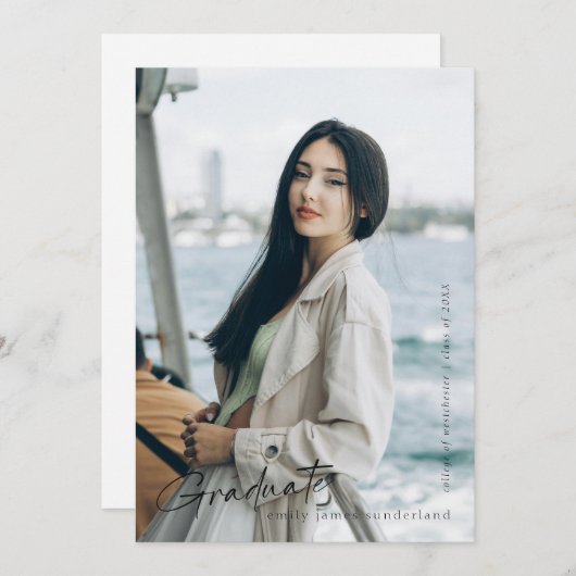 Full Bleed Modern Script Afstuderen Eenvoudige fot Aankondiging (Voorkant / Achterkant)