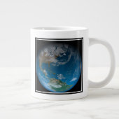 Full Earth met Noord- en Zuid-Amerika. Grote Koffiekop (Rechts)