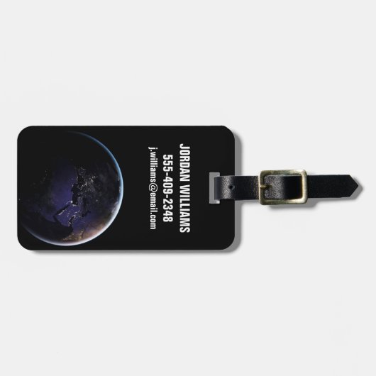 Full Earth met stadslichten van Europa 's nachts. Bagagelabel (Voorkant horizontaal)