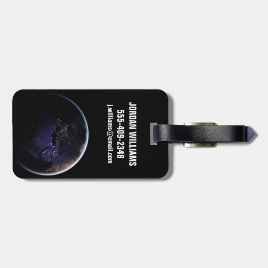 Full Earth met stadslichten van Europa 's nachts. Bagagelabel (Achterkant horizontaal)