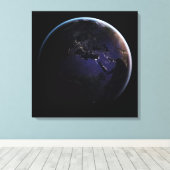 Full Earth met stadslichten van Europa 's nachts. Canvas Afdruk (Insitu (Houten vloer))