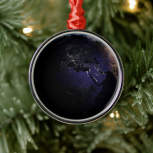 Full Earth met stadslichten van Europa 's nachts. Metalen Ornament