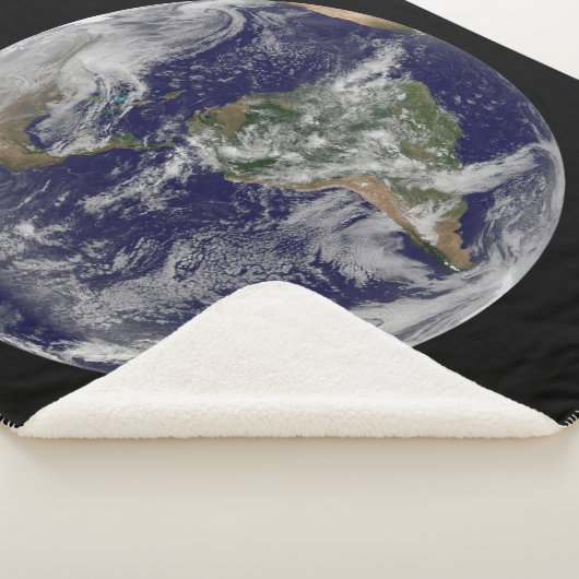 Full Earth toont een krachtig winterse Storm. Sherpa Deken (3/4)