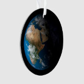 Full Earth toont gesimuleerde wolken boven Afrika. Ornament (voorkant)