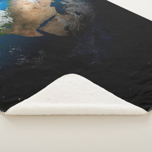 Full Earth toont gesimuleerde wolken boven Afrika. Sherpa Deken (3/4)