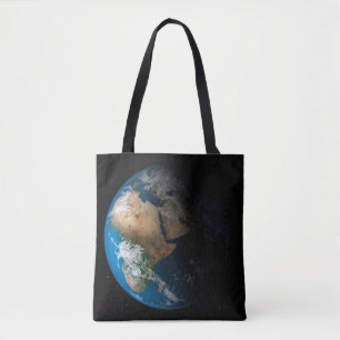 Full Earth toont gesimuleerde wolken boven Afrika. Tote Bag